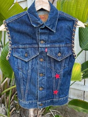 Vintage 80s Levi’s 70505 Denim Vest USA Custom Stars XS